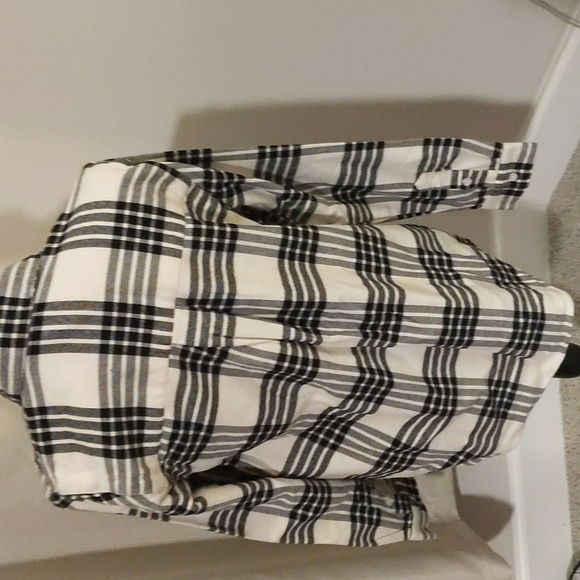 NWT Forever 21 flannel - Picture 2 of 4